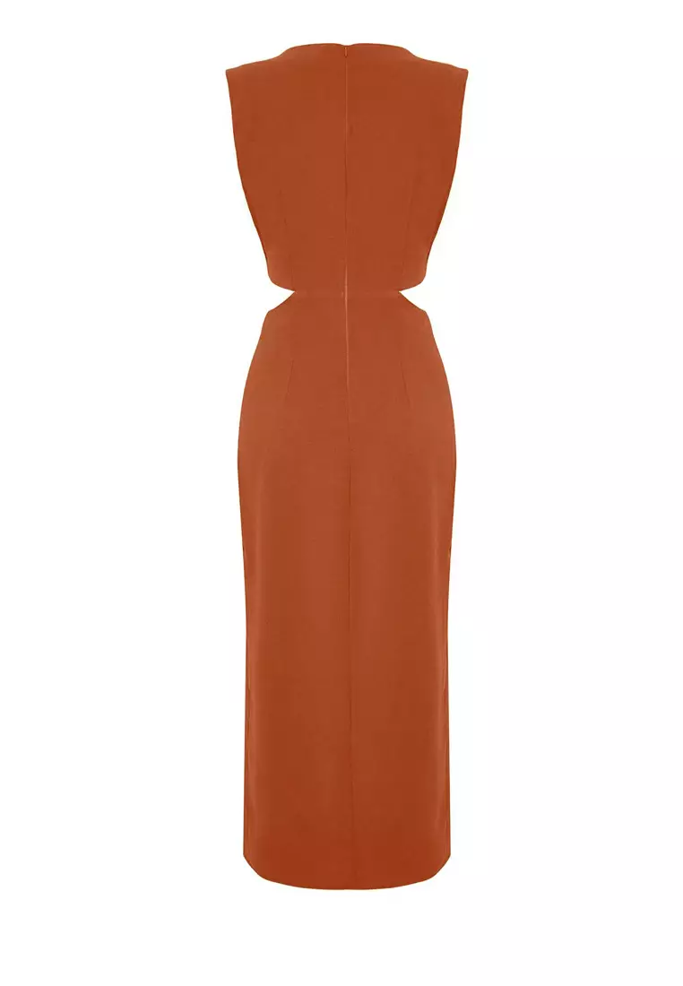 Maxi Woven Crepe Dress with Tile A Cut Cut Out and Accessory Detail TWOSS25EL00017