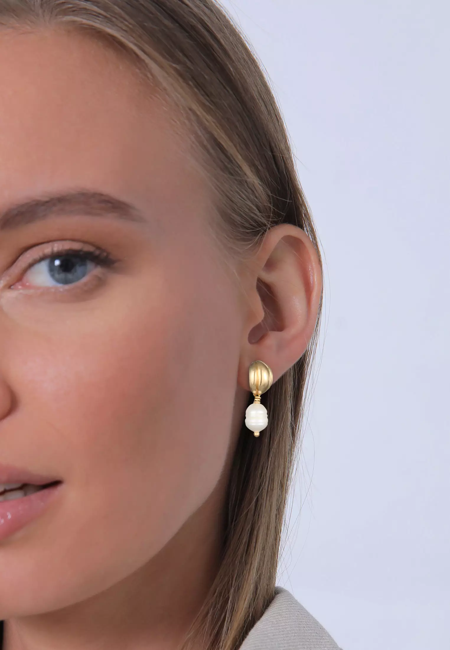 Earrings Stud Spiral Cultured Freshwater Pearls Gold Plated
