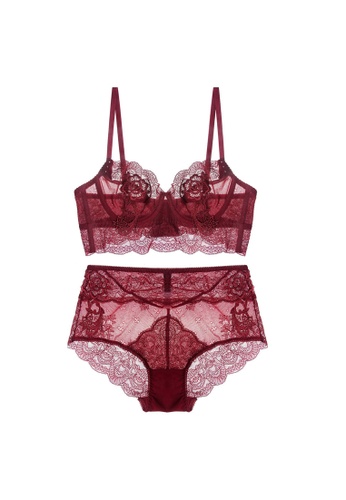 W.Excellence red Premium Red Lace Lingerie Set (Bra and Underwear) BFC3FUSFCF349DGS_1