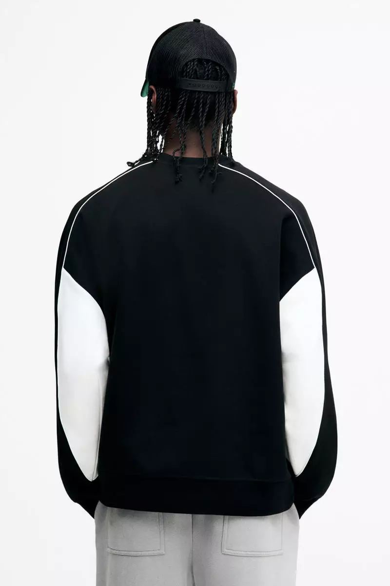 Loose Fit Scuba sweatshirt