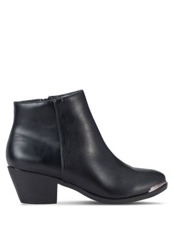 Ankle Boot with Metal Tipping