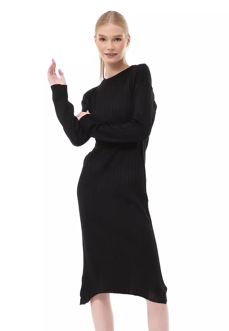 Adela Dress Rajut Tunik Wanita Motif Polos Long Sleeve Relaxed Fit - Hitam