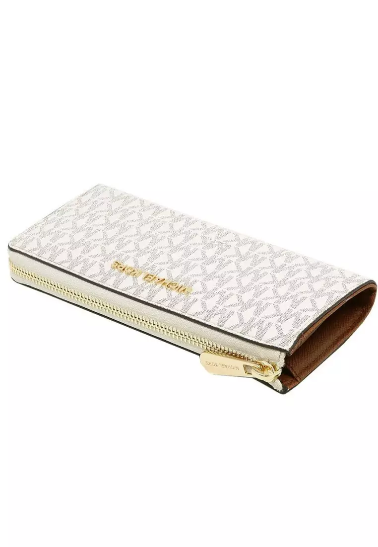 Jet Set Travel Large Signature Three Quarter Zip Wallet In Signature - Vanilla