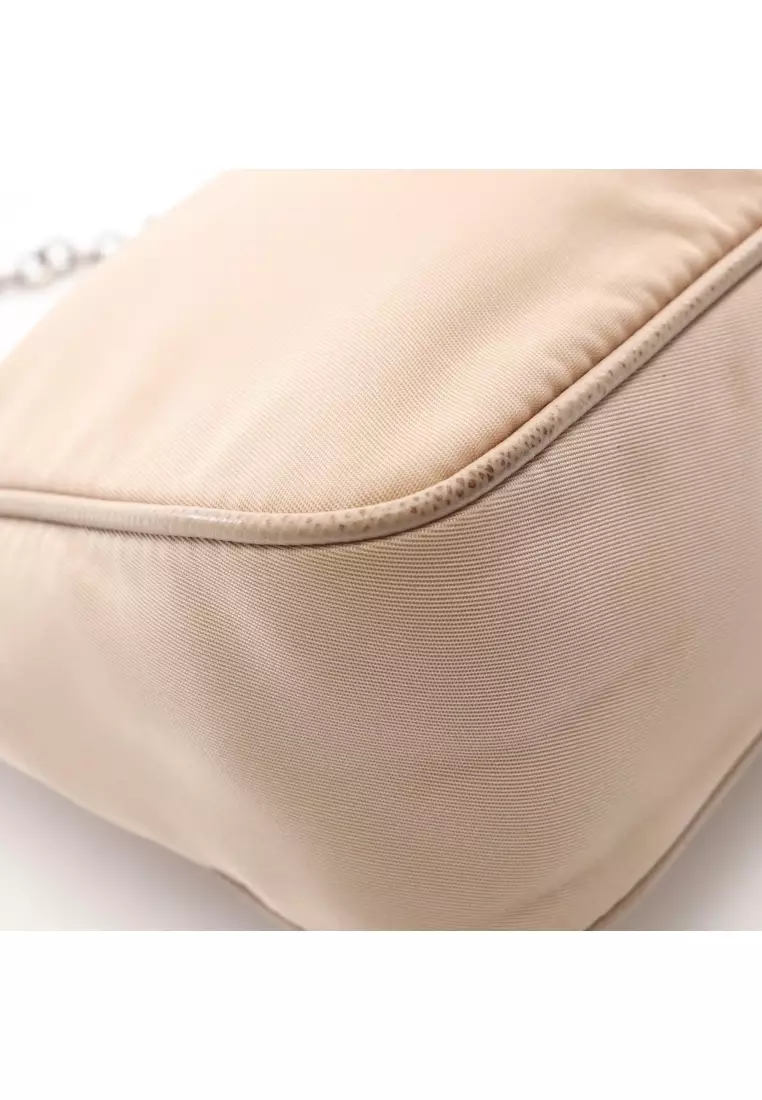 Pre-Loved Prada Re-Edition 2005 chain shoulder bag Nylon leather beige