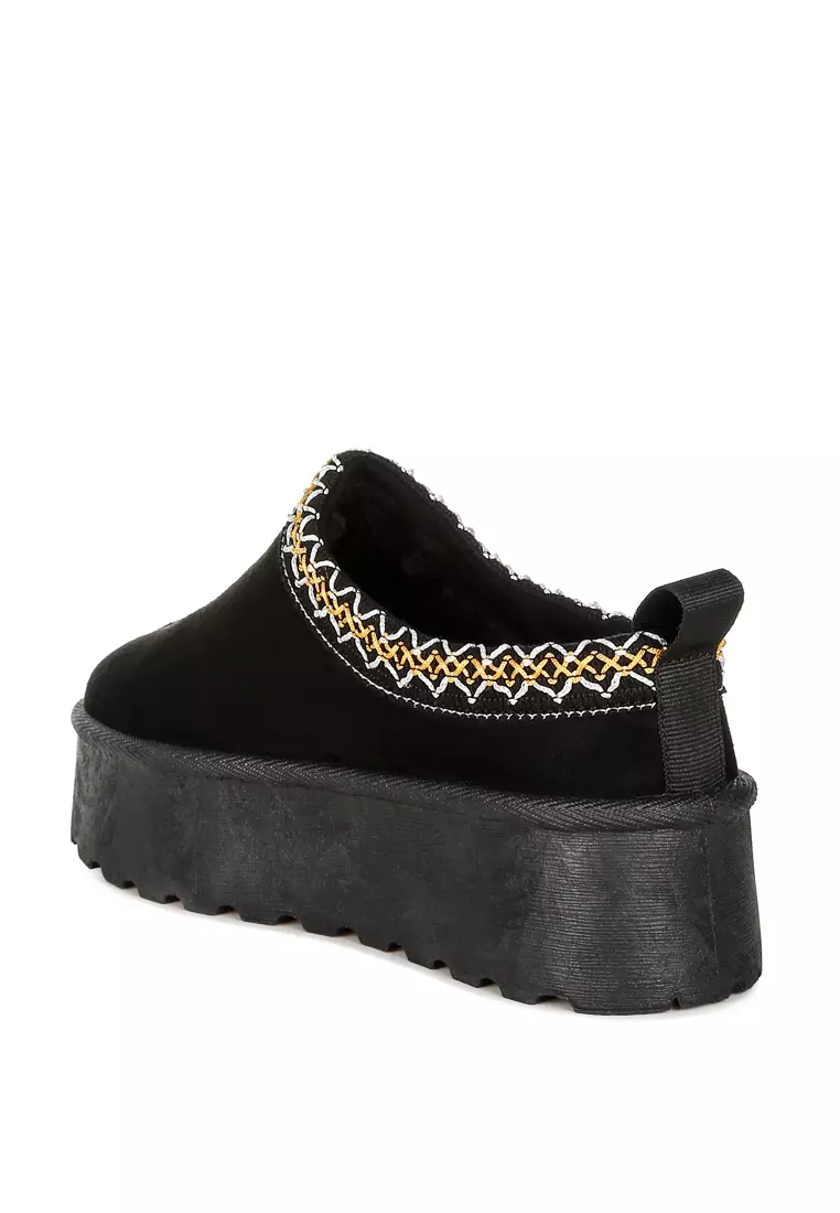 Embroidered Platform Classic Slip-On in Black