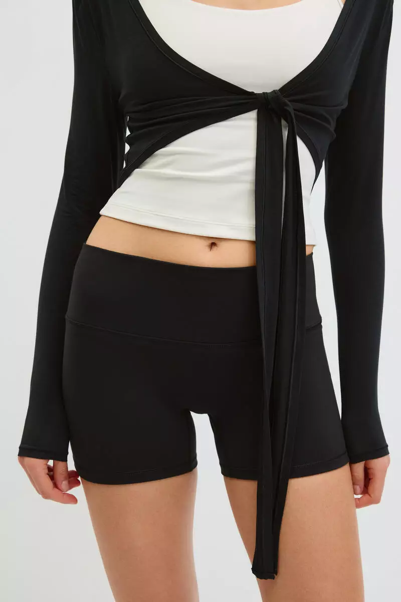 Sports hotpants with SoftMove™