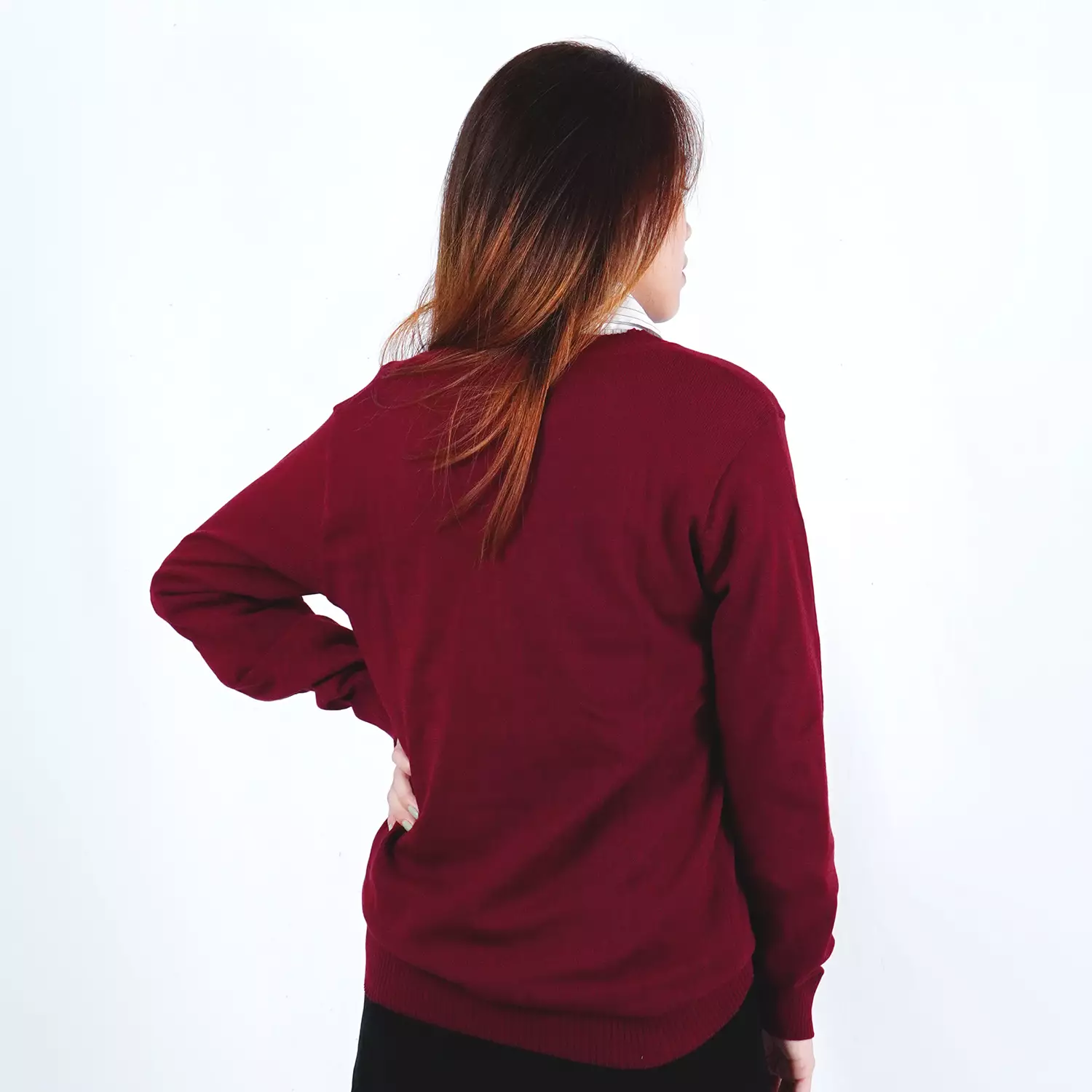 OKECHUKU Vanessa Sweater Rajut / Sweter Knit Wanita Tangan Panjang / Switer Leher V Basic Polos