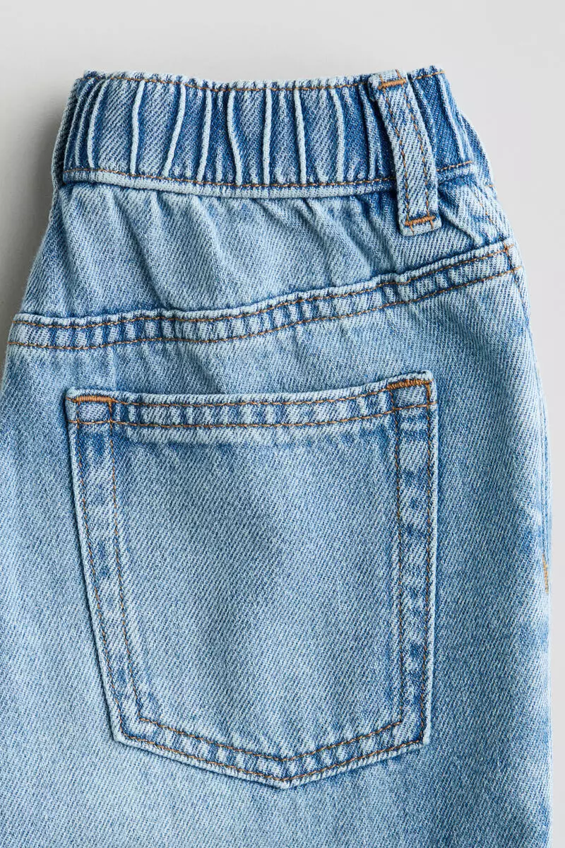 Loose Fit Jeans