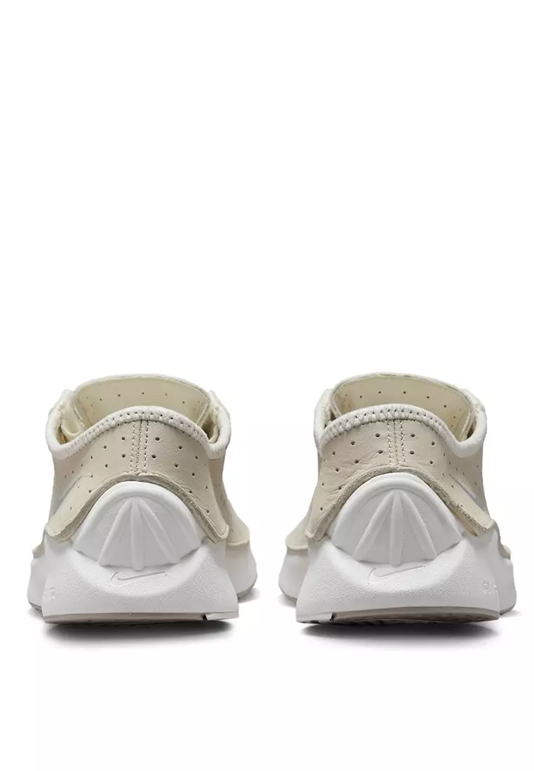 Air Superfly Shoes