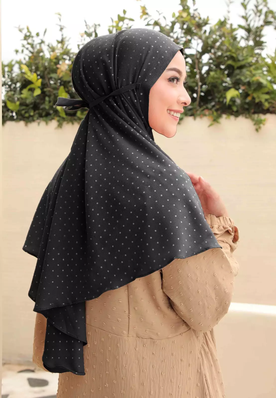 Zelena - Rowena Bergo | Hijab Instan Tali | Kerudung Motif - Black