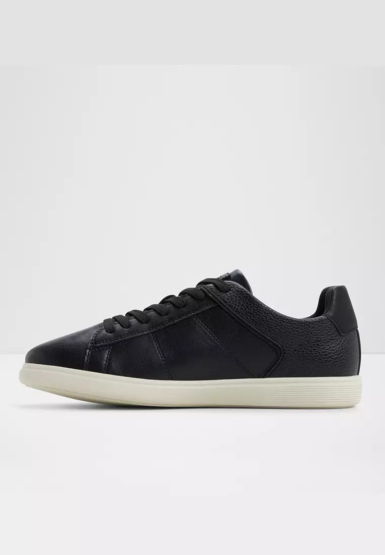 Ovie Low-Top Sneakers