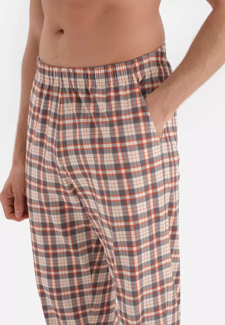Men's cheap chequered shorts