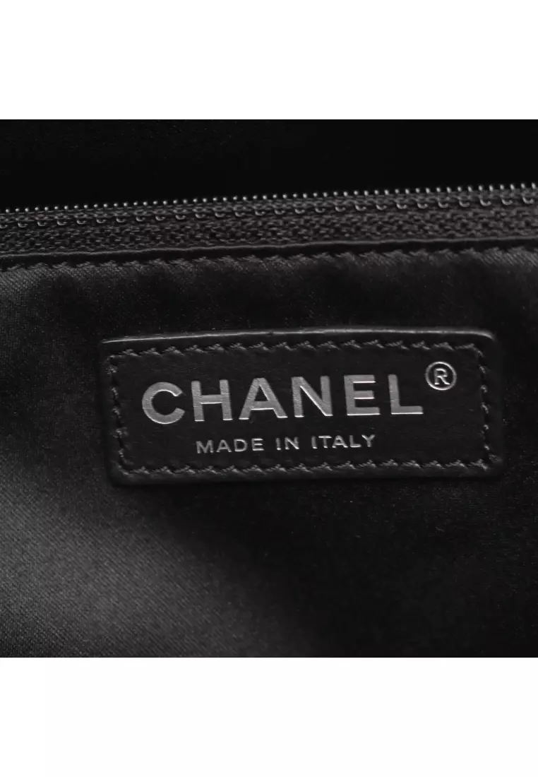 Pre-Loved Chanel matelasse grand shopping GST chain shoulder bag chain tote bag Caviar skin black silver hardware