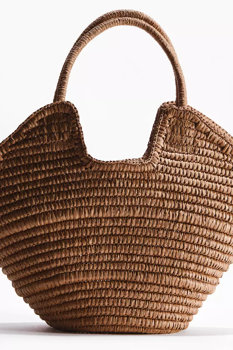 Straw shopper