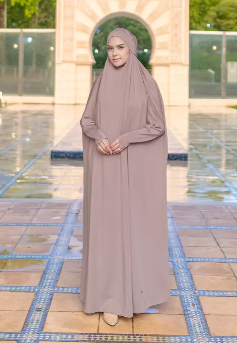 Shameera Abaya in Grey Cream (Lozy x Hamidah)