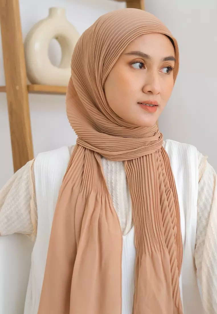 Bawal Pleats Shawl Nude