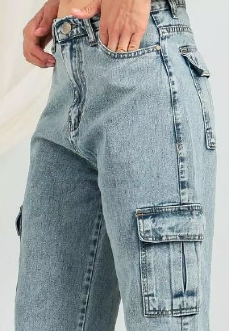 Gwen Cargo Jeans Highwaist in Light Blue