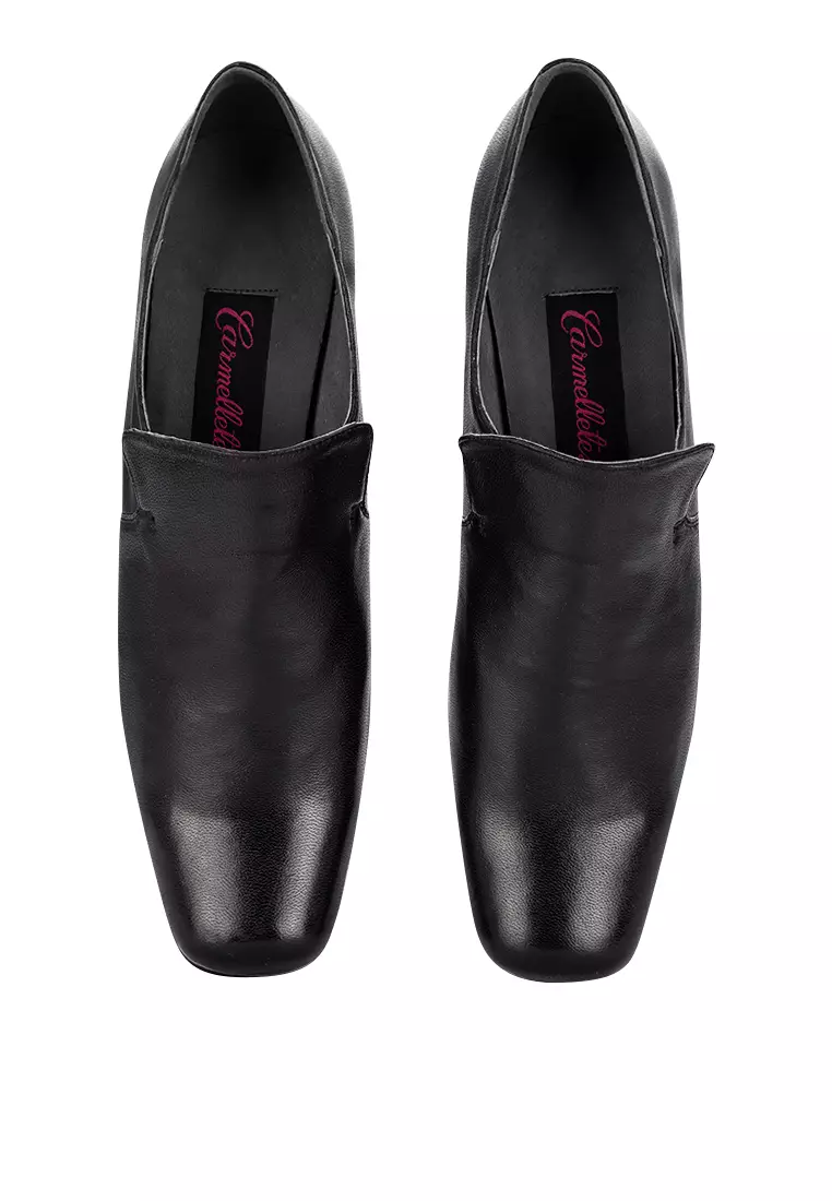 Leather Closed Shoes