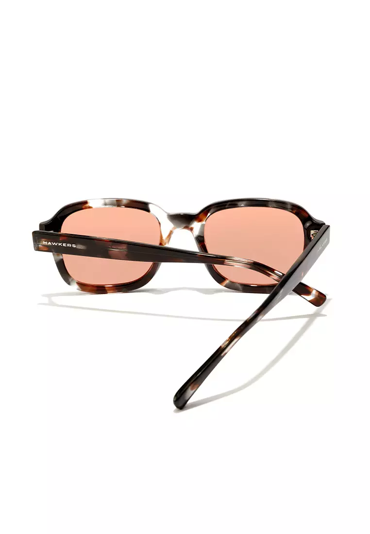 HAWKERS Red Obsidian Sandstone TWIST Sunglasses for Men and Women, Unisex. UV400 Protection. Official Product designed in Spain