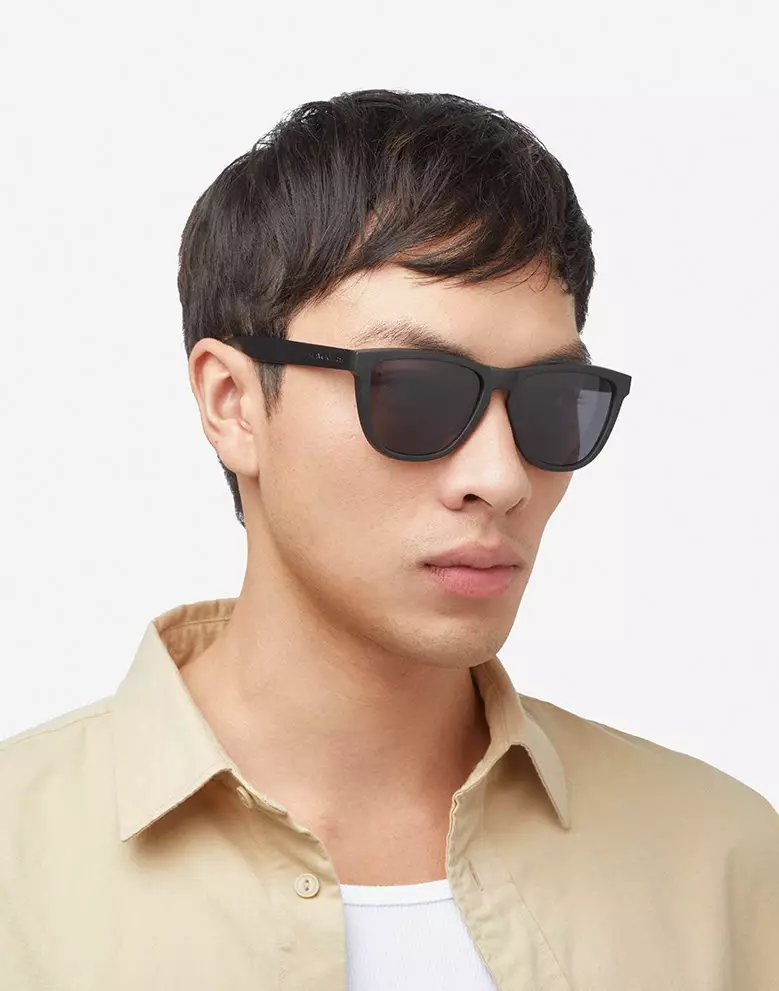 網上選購 Hawkers HAWKERS Black Dark ONE RAW. Sunglasses for Men and Women ...