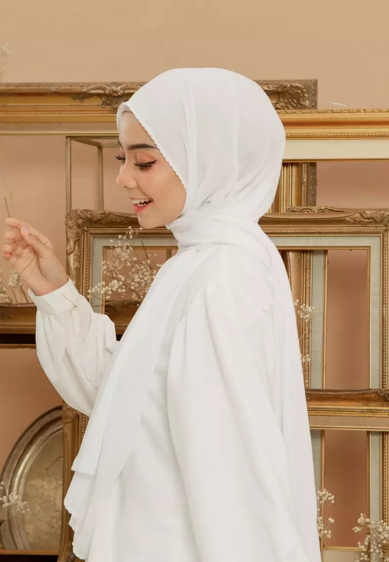 Embroidery Signature Shawl White