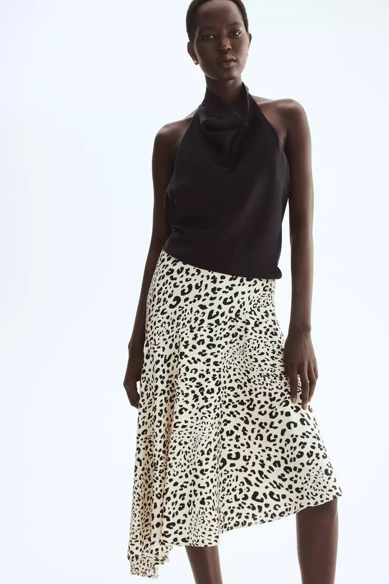 Asymmetric viscose skirt