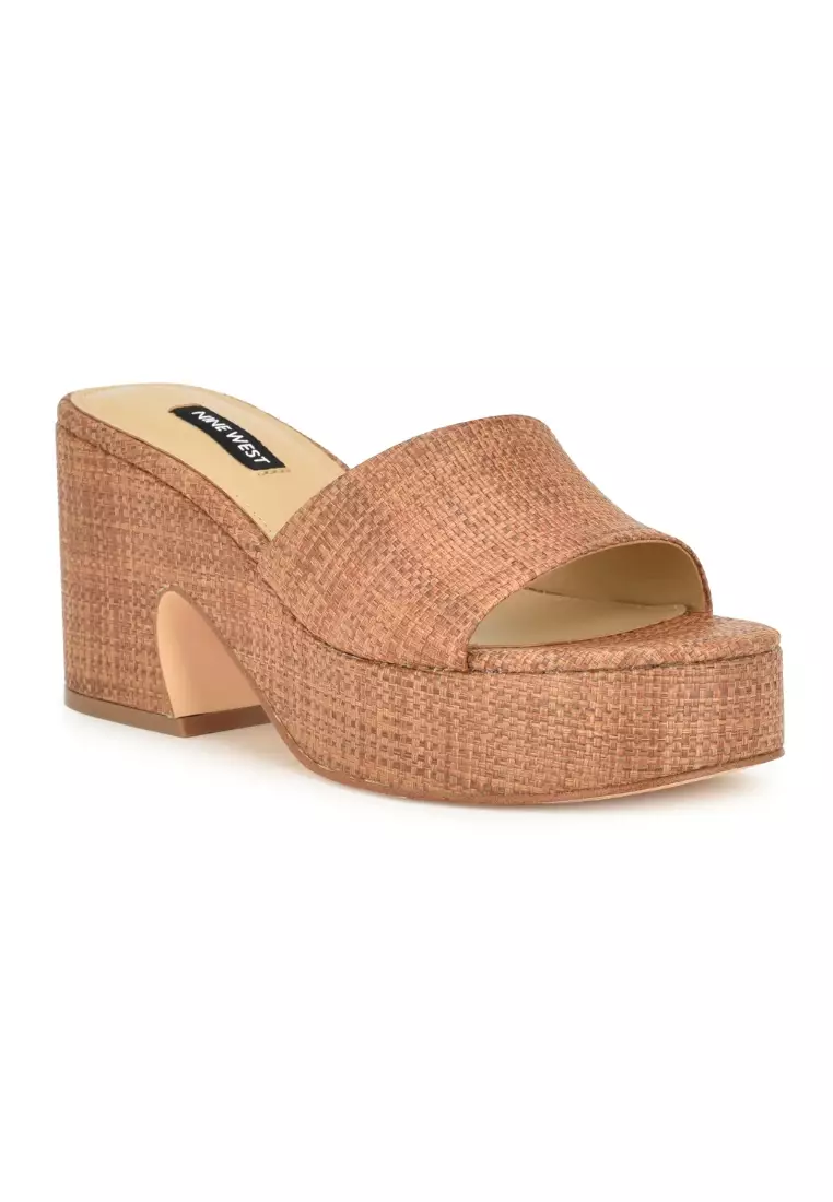 Nine west hot sale tan wedges