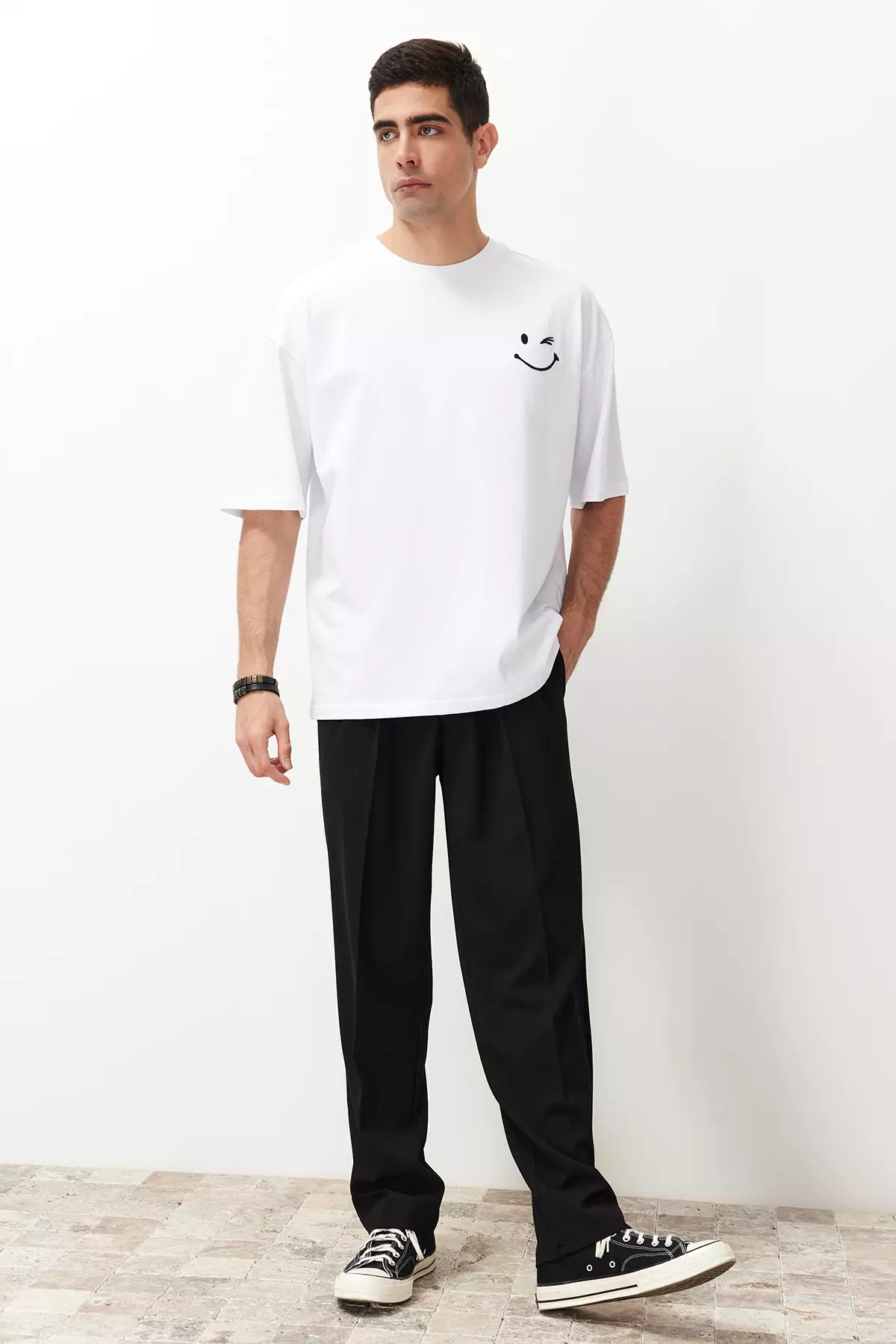Baggy-Fit Classic Trousers