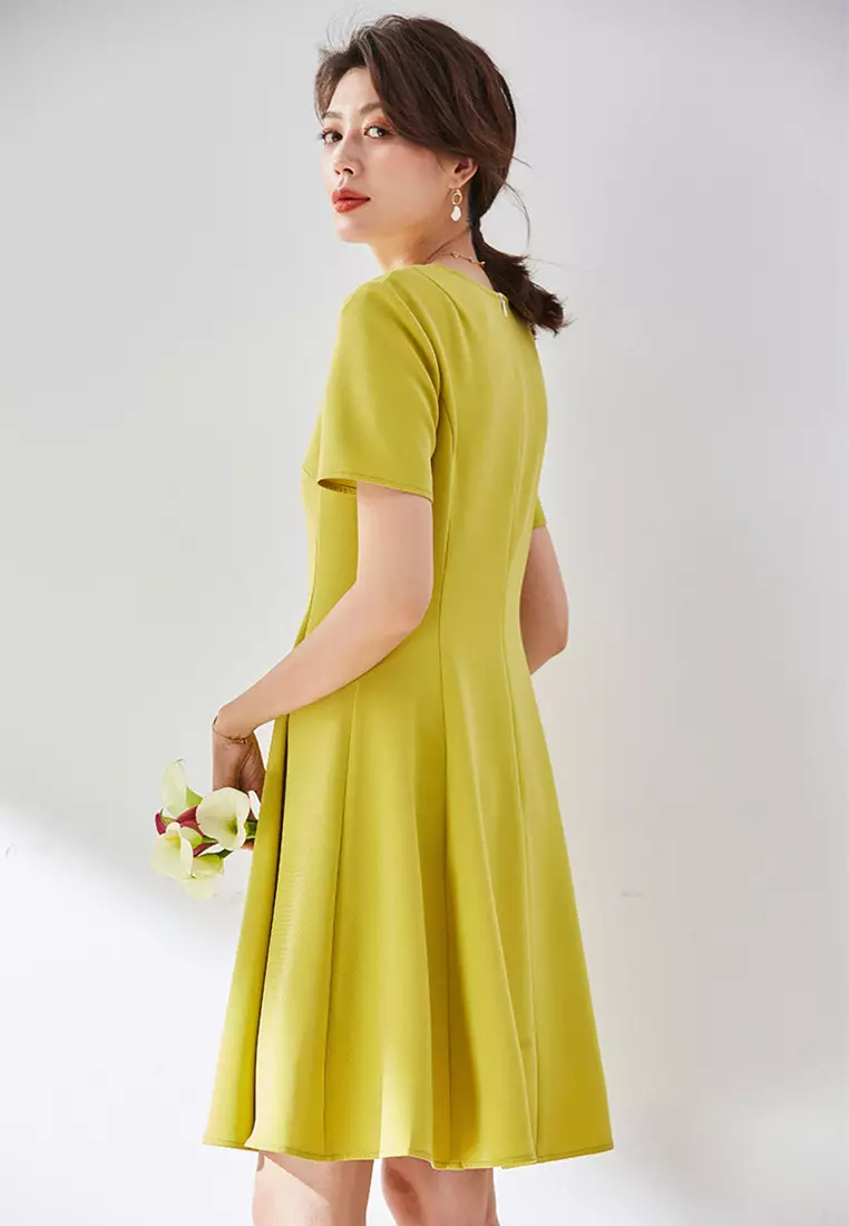 Simple and Elegant Solid Color Short Sleeve Dress CA101934YE