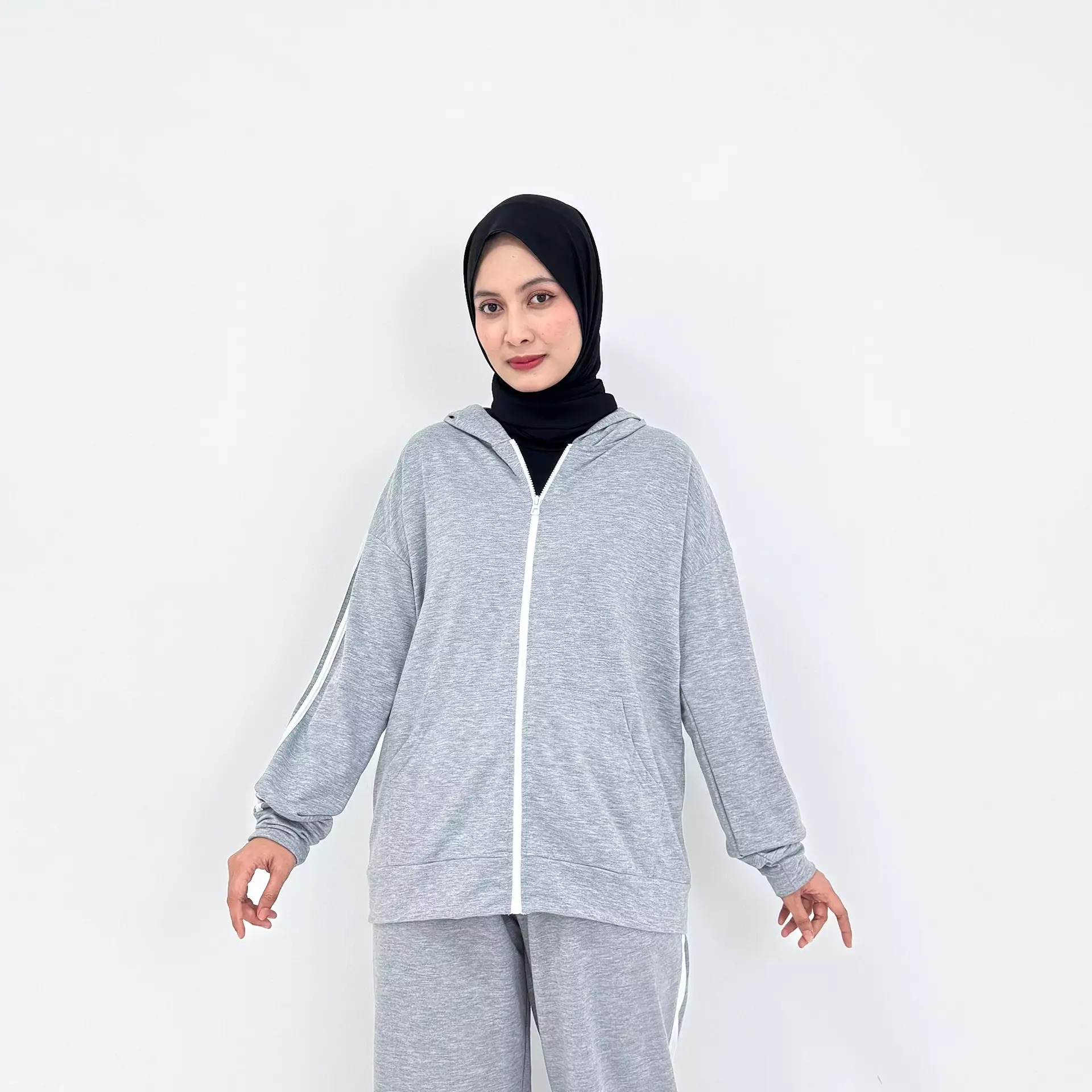 Setelan Celana Training Mandasya | Metching Set Sweat Sporty ABU ABU