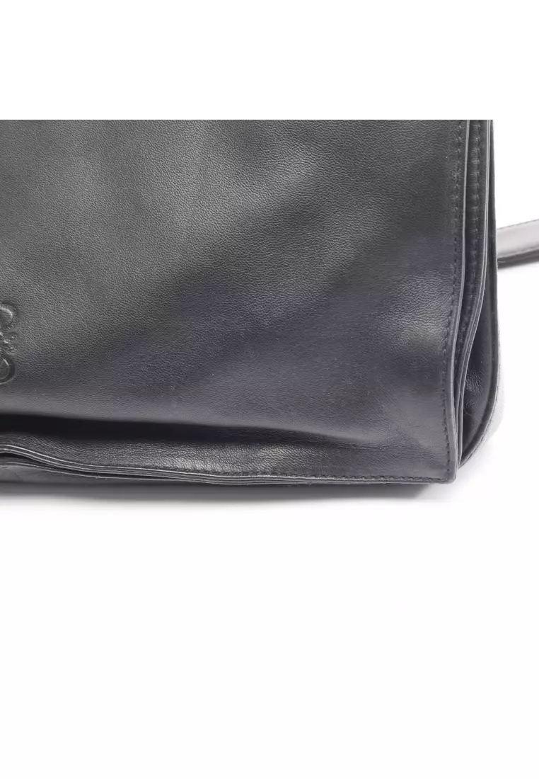 Pre-Loved LOEWE flamenco Shoulder bag leather black purse