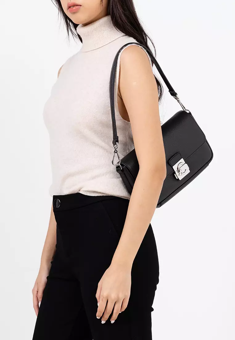 C-Me Lock Shoulder Bag