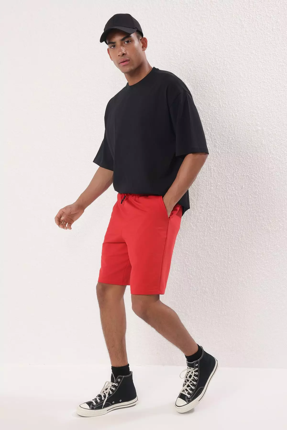 Red Basic Regular Mid Length/Normal Cut Straight Shorts TMNSS20SR0068