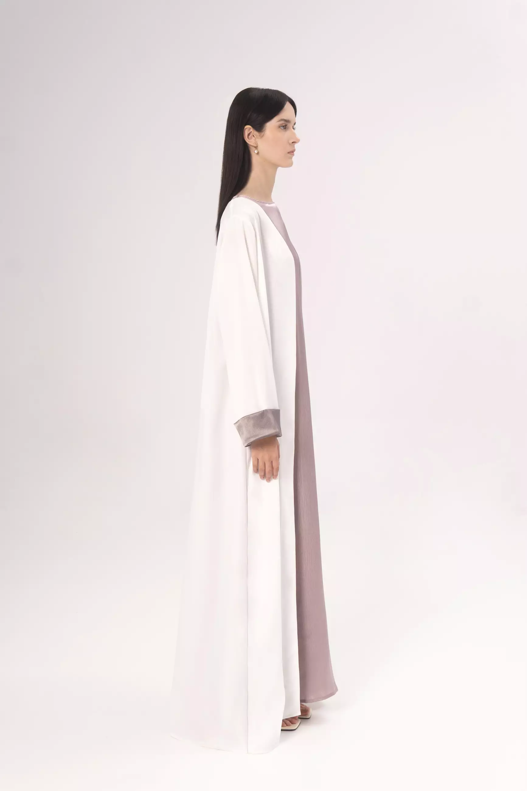 DEMURE&CO - DESSENTIALS FASHA OPEN ABAYA IN WHITE - DAILY WEAR ABAYA - PREMIUM CREPE