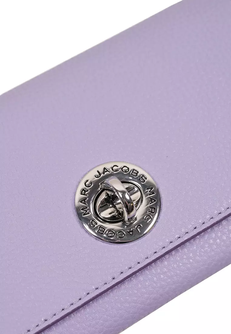 The Turn Lock Wallet on Chain Daybreak