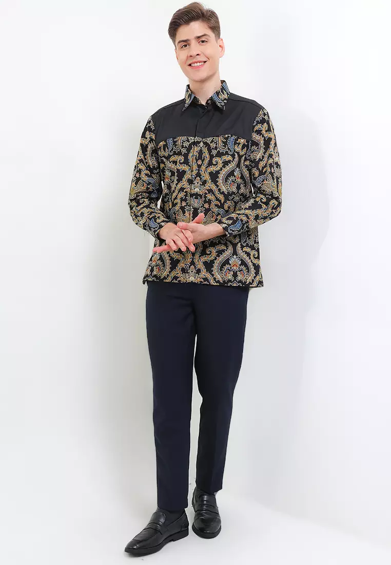 Kemeja Body Fit Batik Cokro Cemani