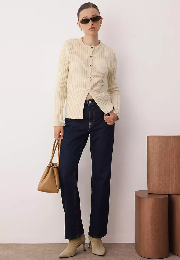 Stone Button Detailed Soft Textured Slit Detailed Knitwear Cardigan