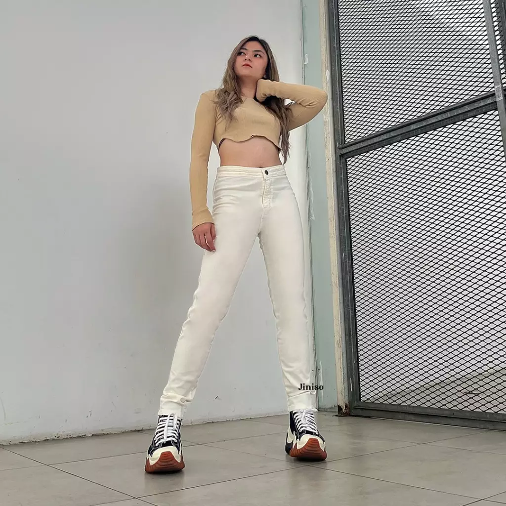 Highwaist Jeans 869 BODY GOAL