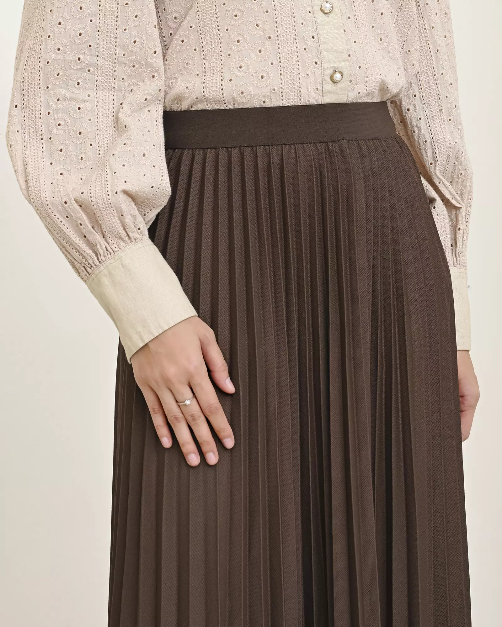 Geulis.id LARUNA SKIRT PREMIUM / ROK WANITA - COFFEE