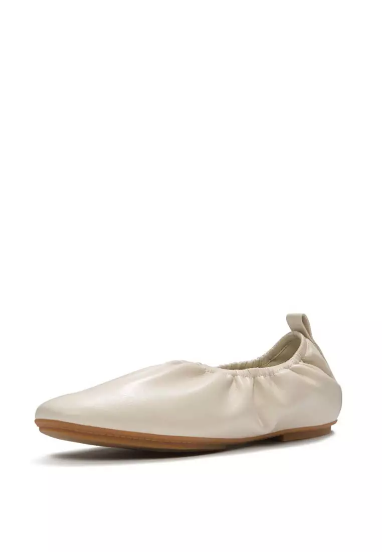 DELICATO Women's  Poise Leather Ballerinas - Hazy Taupe (AAC-E40)