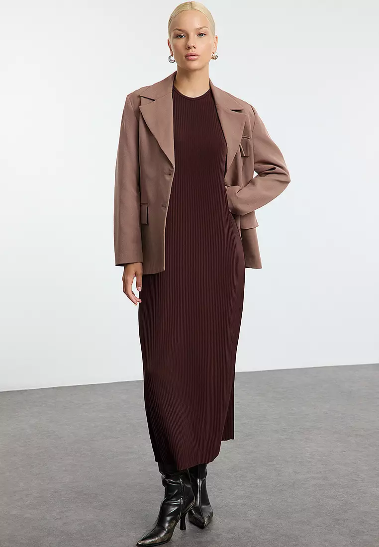 Straight Sleeveless Dress