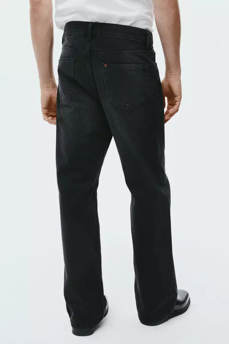Loose Straight Jeans