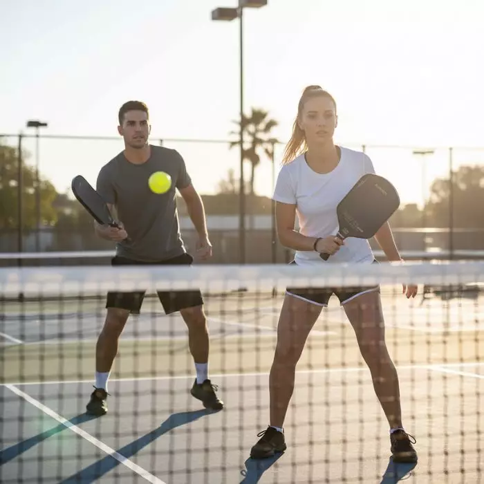 Raket Pickleball Ianoni PILOT 2.0 T700 Carbon Thermoformed Max Spin Hitam