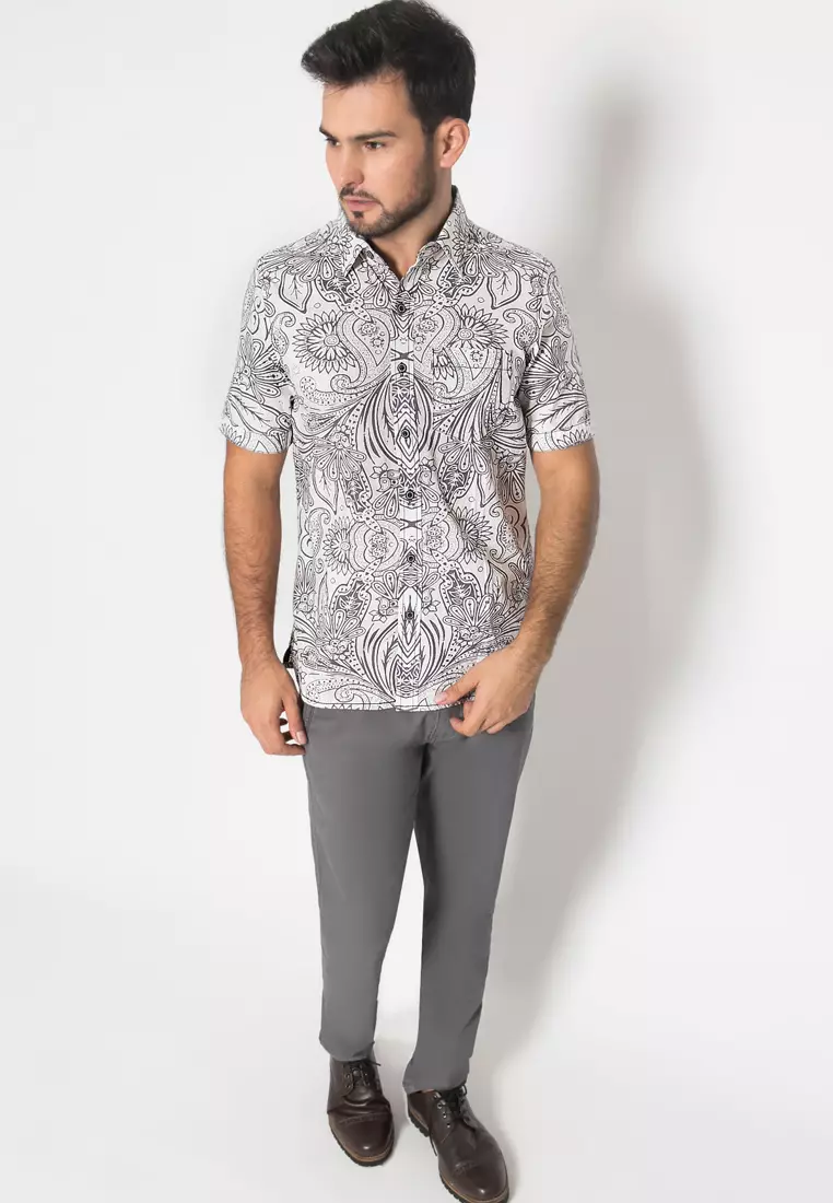 LGS - Kemeja Casual - Motif Batik - Putih - Regular Fit