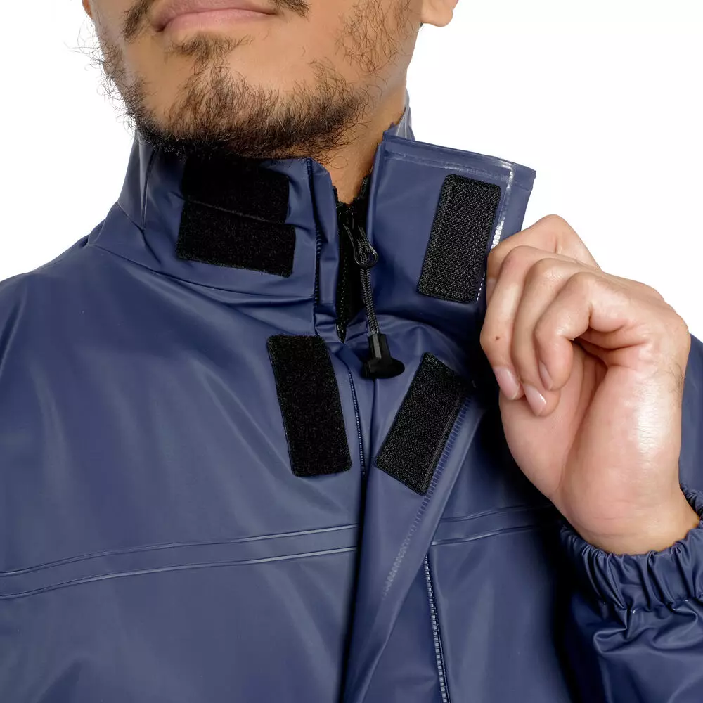 Eiger Downpour Raincoat