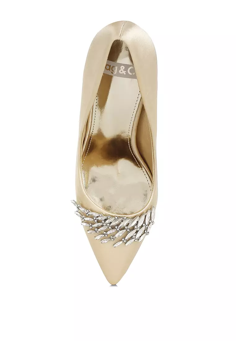 Diamante Brooch Detail Satin Pumps In Gold