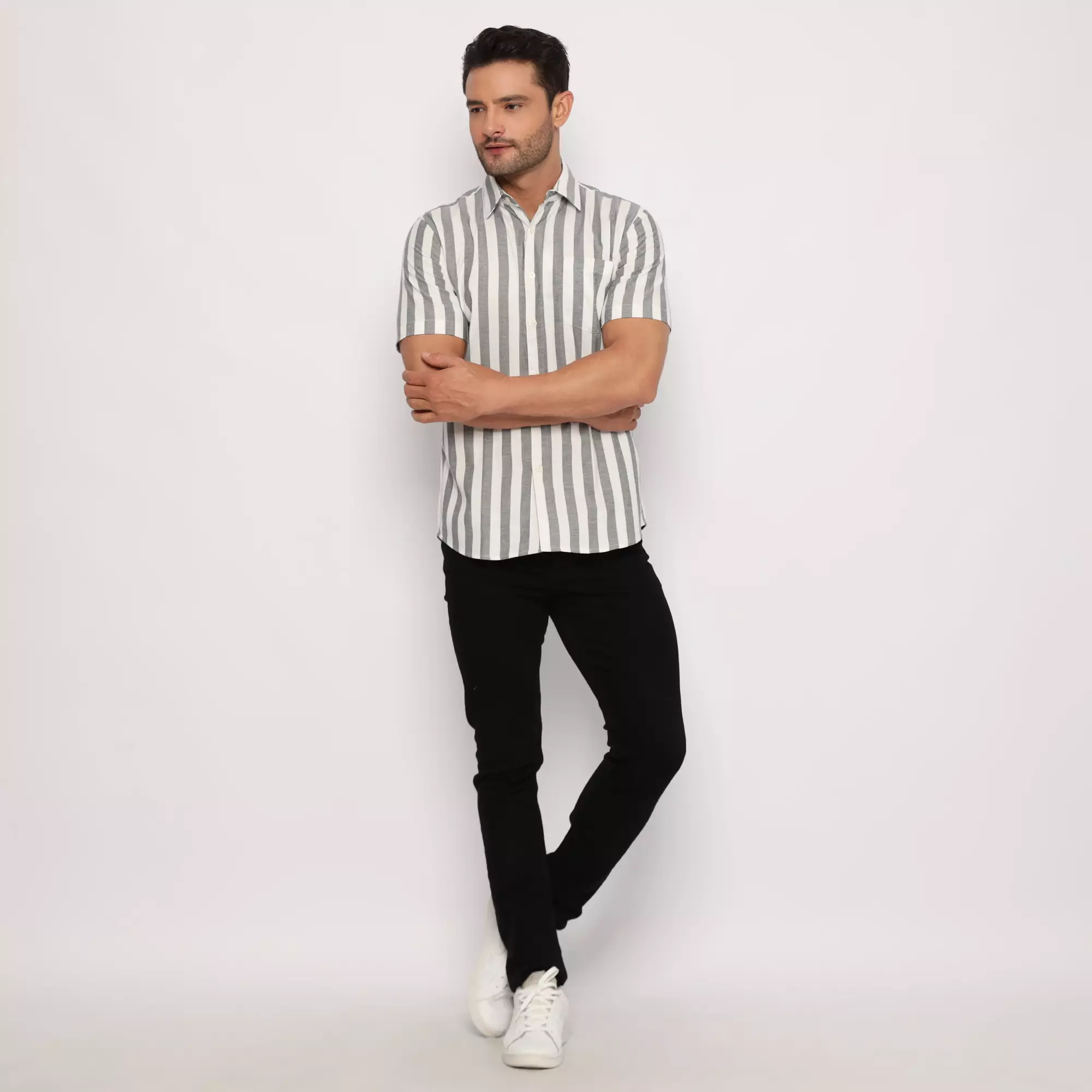 Platini Kemeja Motif Salur Pria Lengan Pendek Katun Oxford Dusty Blue 73341.21