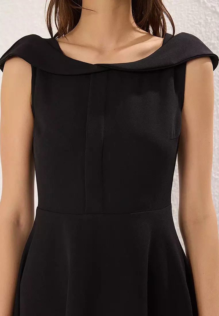 Black Plain Skirt Mini Woven Dress with Open Waist Collar Detail and Lining TWOSS25EL00130