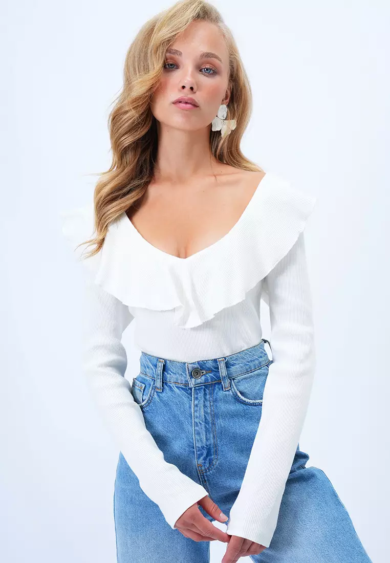 Flounce Ruffle Knitted Blouse