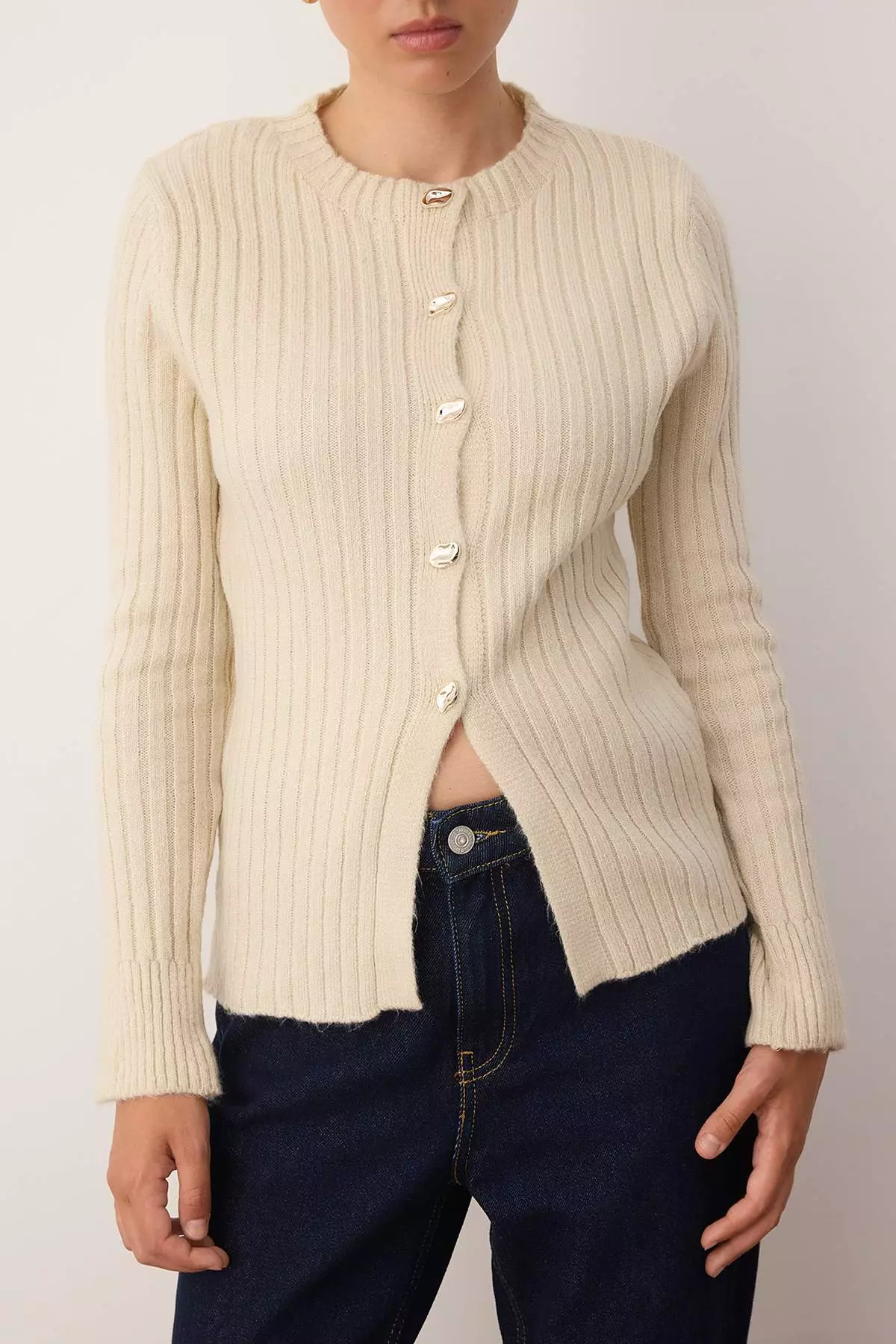 Stone Button Detailed Soft Textured Slit Detailed Knitwear Cardigan